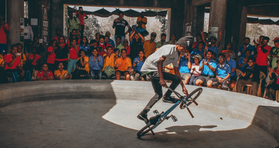 Rolling Academy - BMX Champ Annul Pale showing his skills