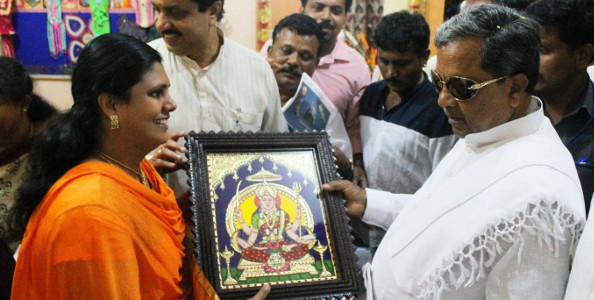 Swarna Raja Kochi - Tanjore Art Exhibition - Appreciation by Dignitaries 1