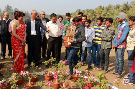 Dr Alka Singh - Ornamental plant exhibition and plant sale